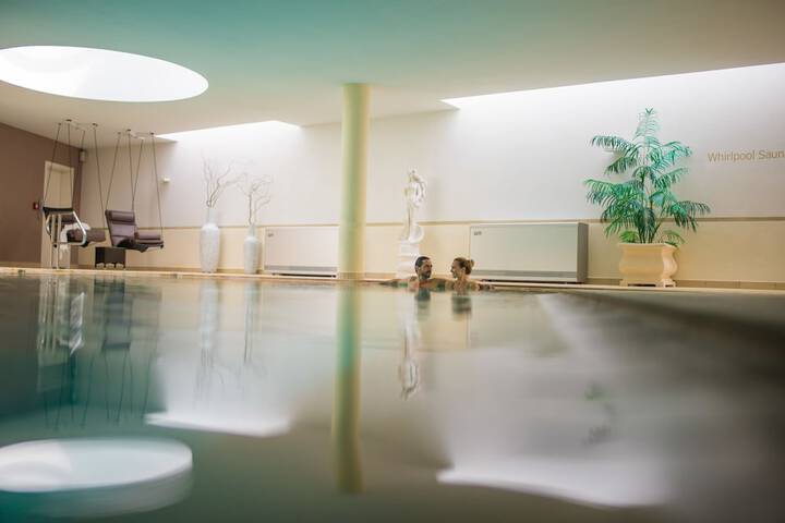 Pool 28 of 86