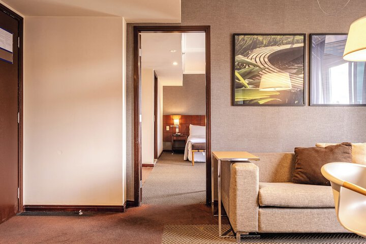 Room 115 of 240
