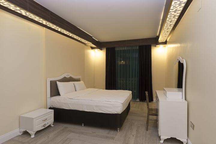 Room 5 of 30