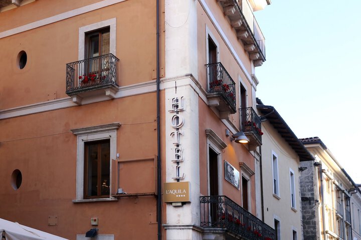 Hotel 35 of 38
