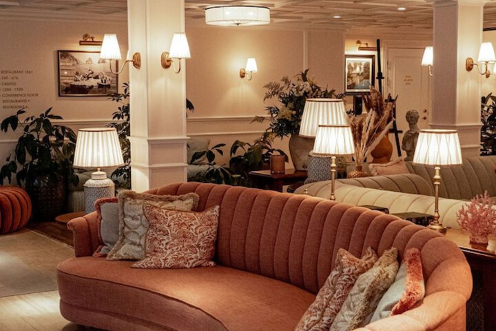 Lobby Photos