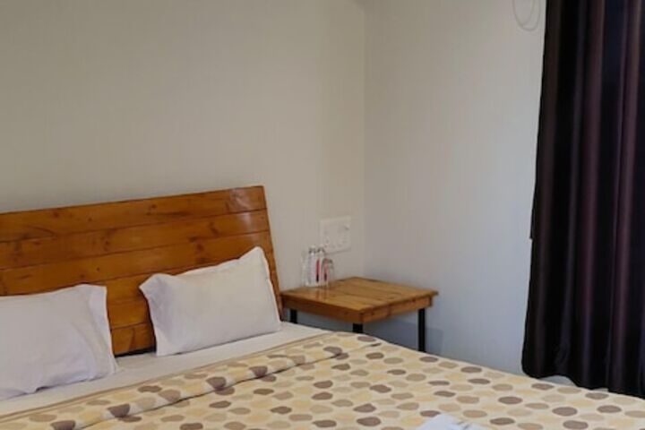 Room 53 of 107