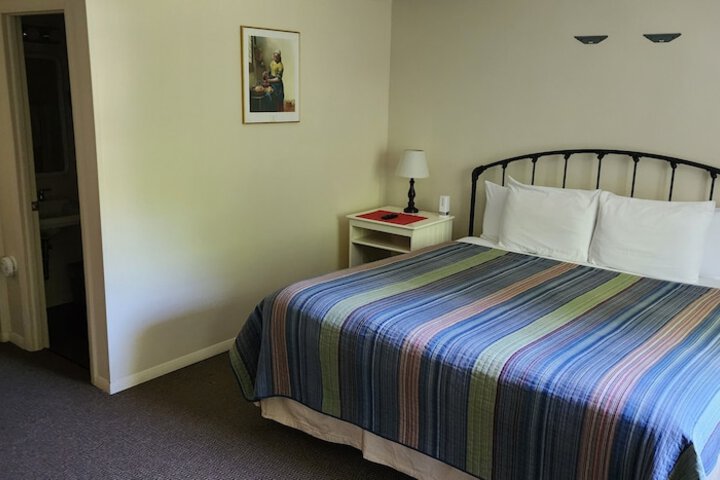 Room 13 of 54
