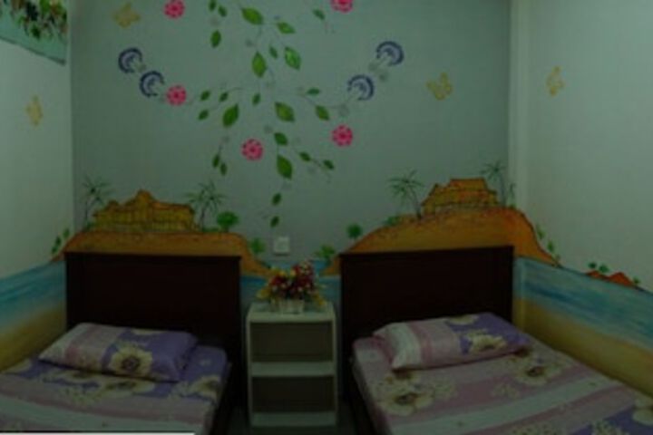 Room 16 of 65