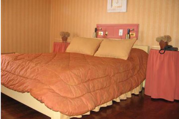 Room 18 of 24