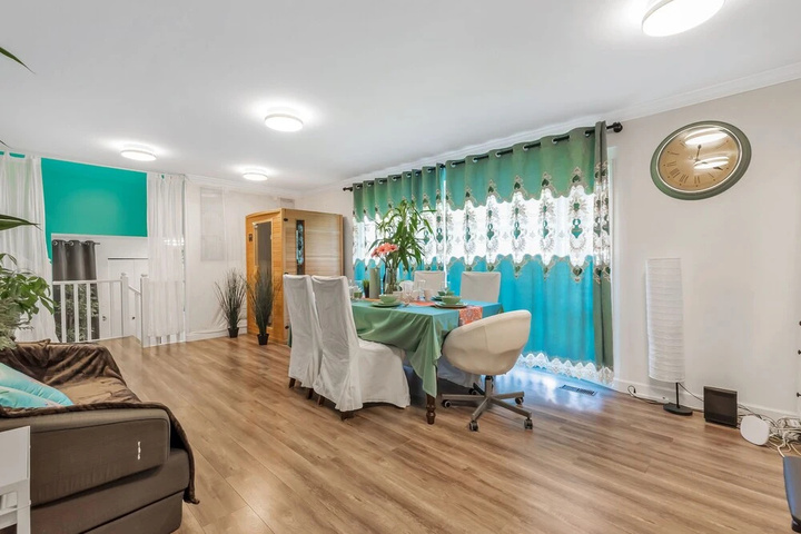 Room 3 of 13