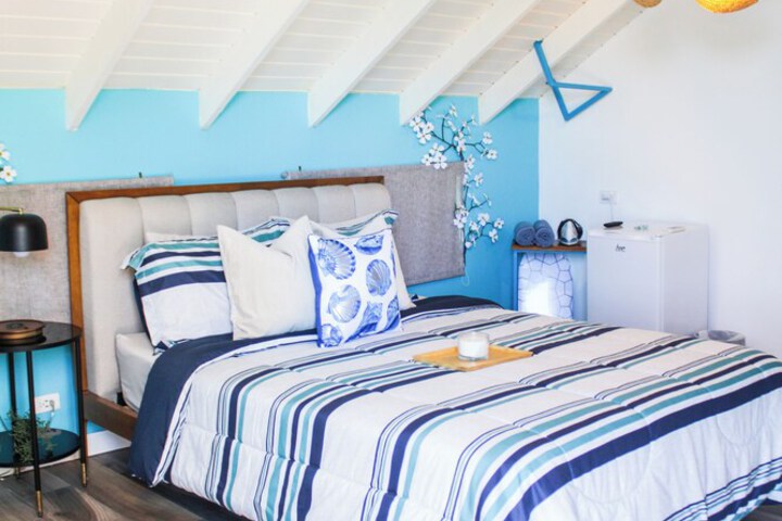 Room 9 of 20