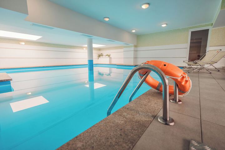 Pool 79 of 116
