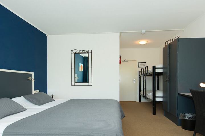 Room 7 of 50