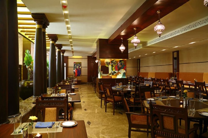 Dining 67 of 76
