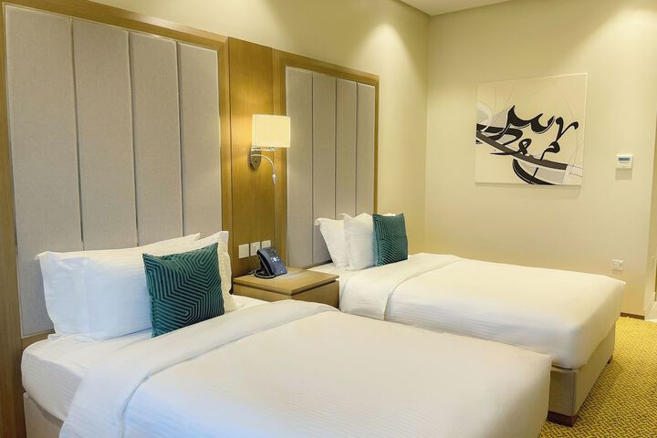 Room 4 of 38