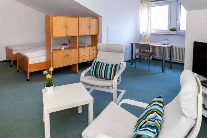 Room 7 of 17