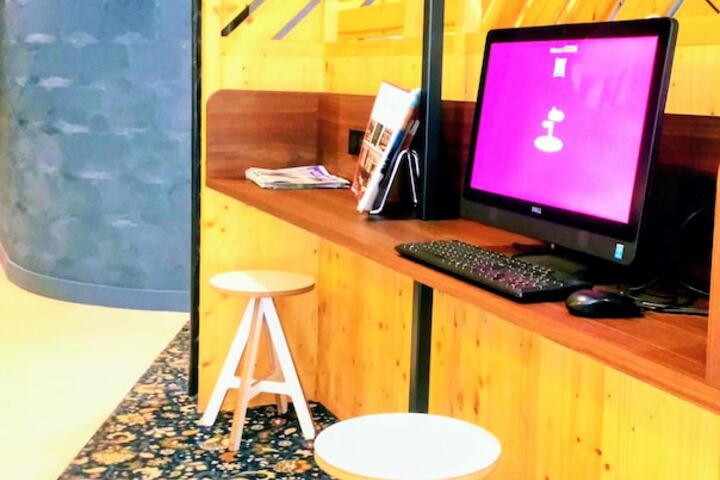 Reception hall