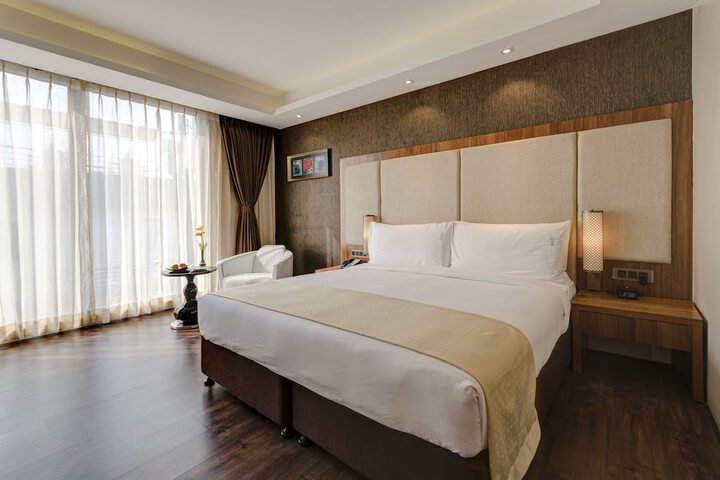 Room 18 of 78