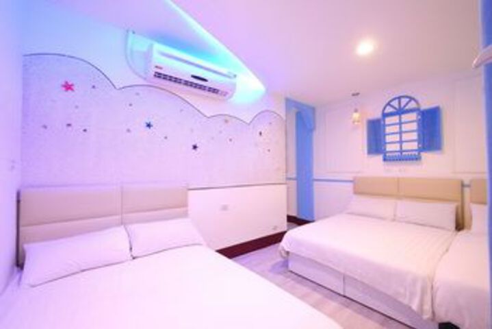 Room 64 of 118