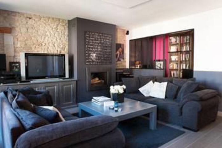 Room 46 of 60