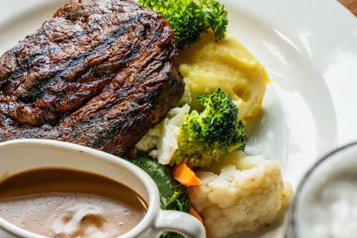 Dining Photos