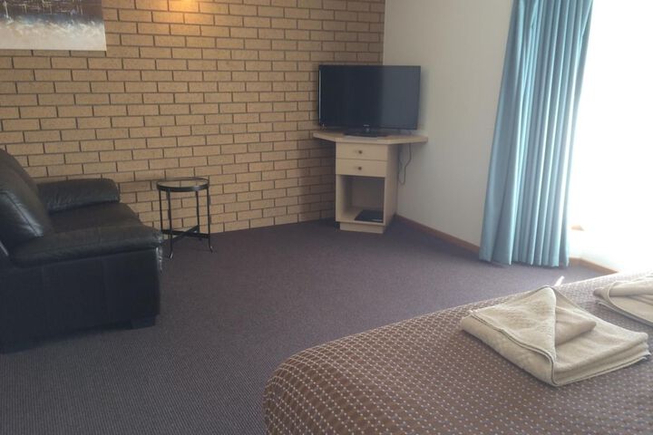 Room 21 of 64
