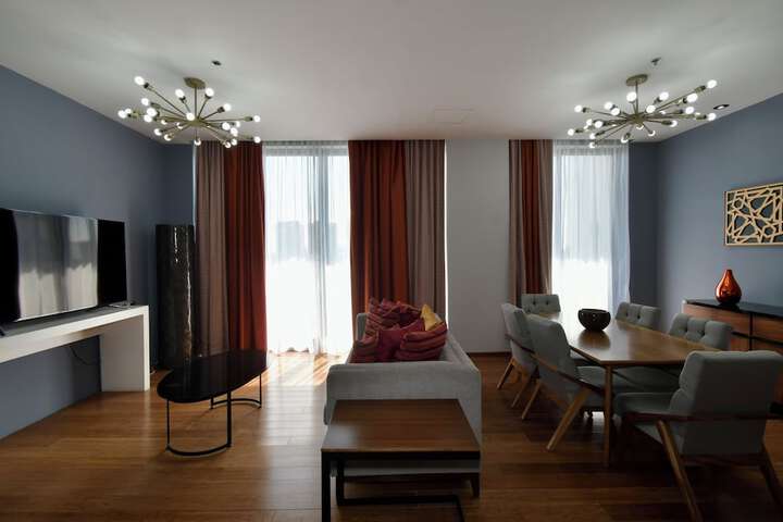 Room 14 of 68