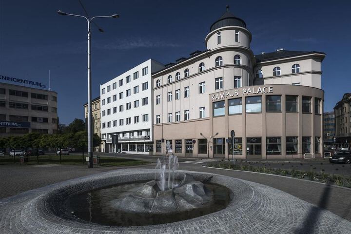 Exterior of Kampus Palace