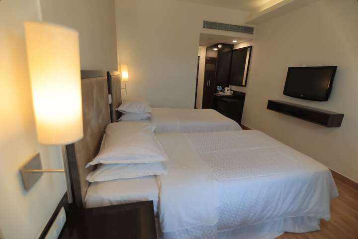 Room 14 of 62