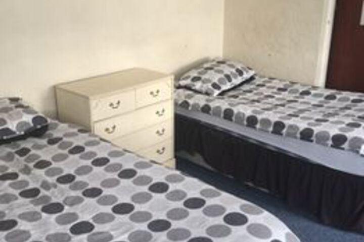 Room 10 of 31