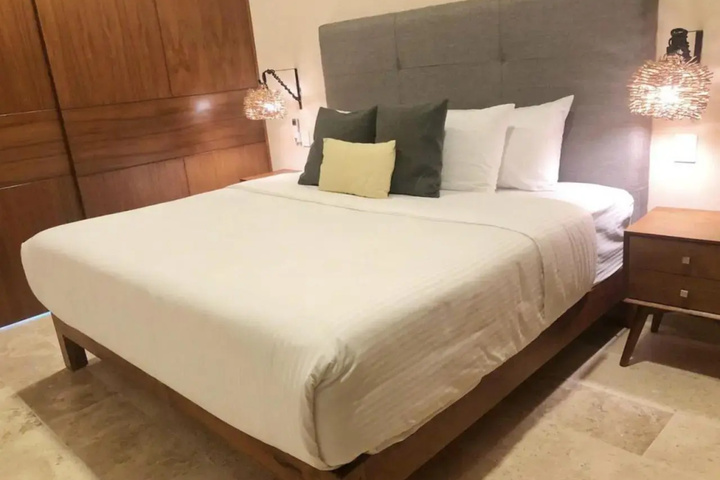 Room 3 of 14