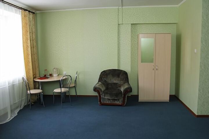 Room 23 of 69