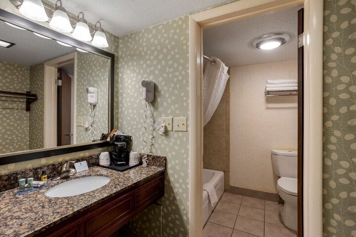 Room 31 of 43