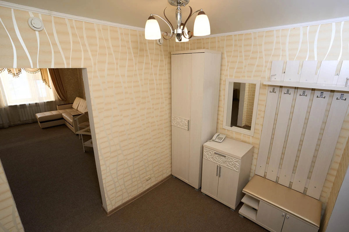 Room 4 of 21