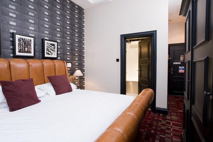 Room 17 of 70