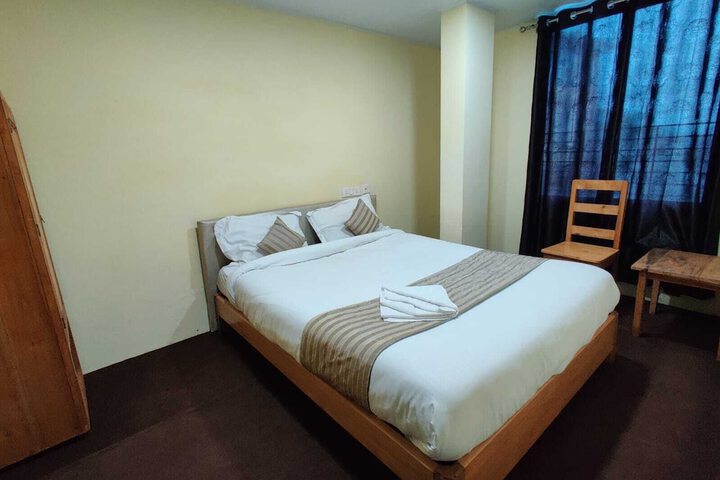 Room 15 of 30