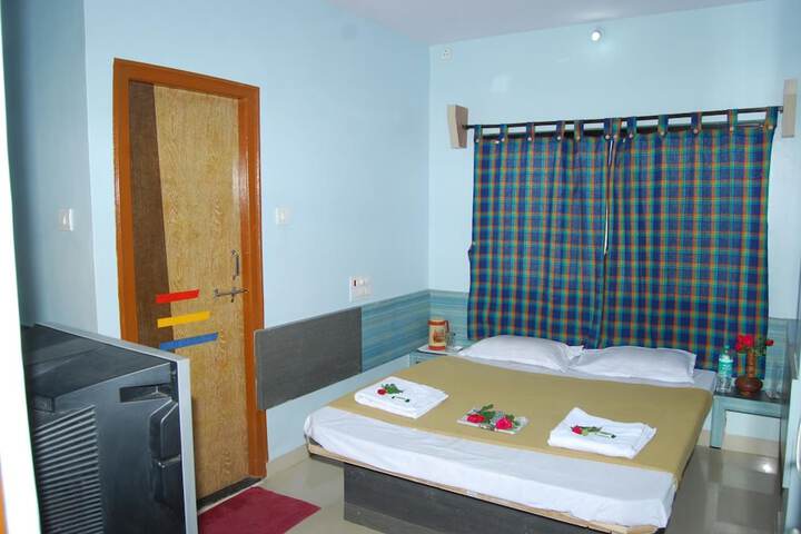 Room 17 of 30