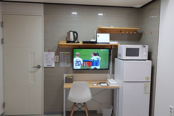 Room 10 of 39