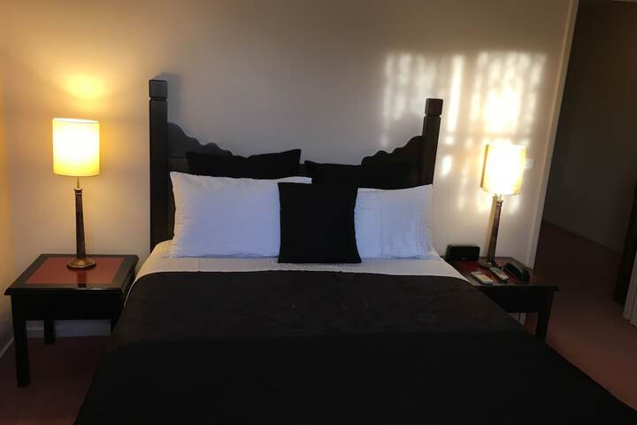 Room 6 of 61