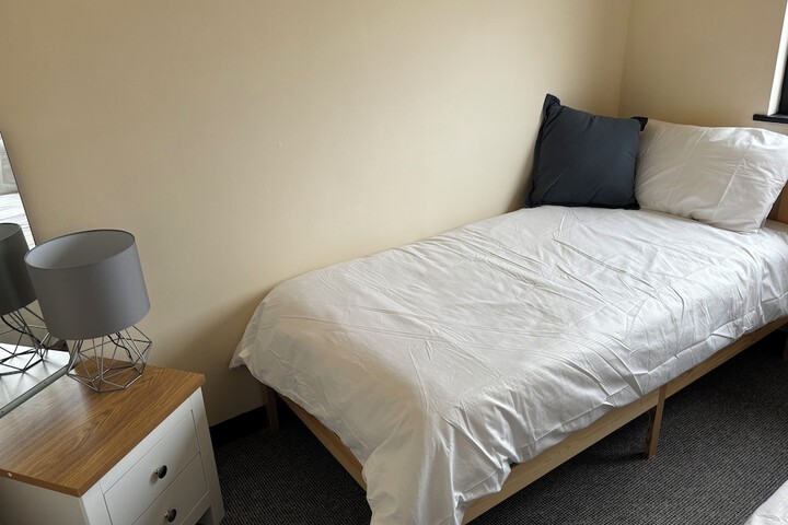 Room 22 of 68