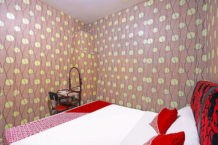 Room 11 of 23