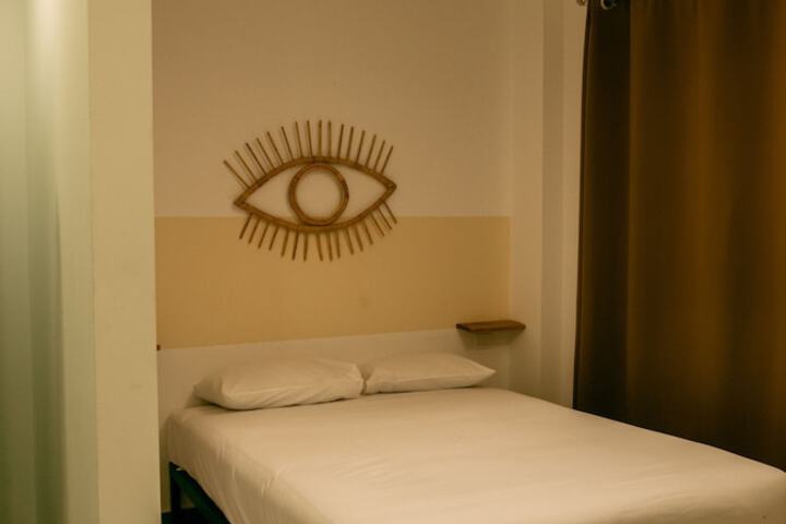 Room 9 of 53