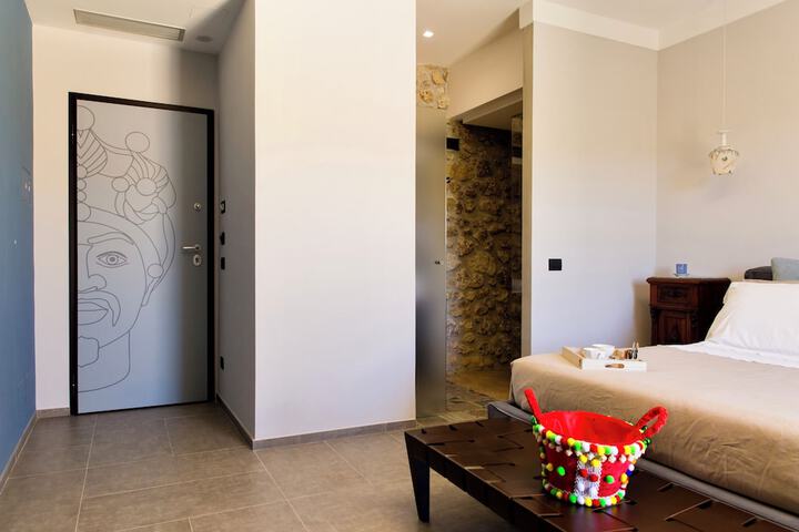 Room 41 of 124