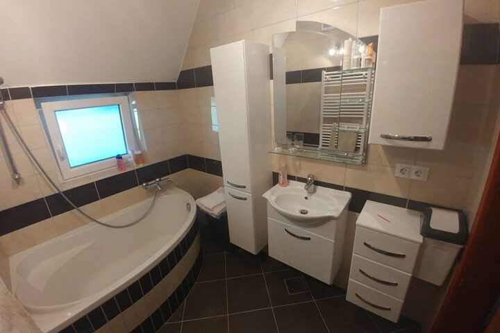 Room 11 of 14