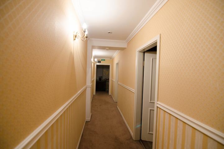 Ballroom/Hall 51 of 54
