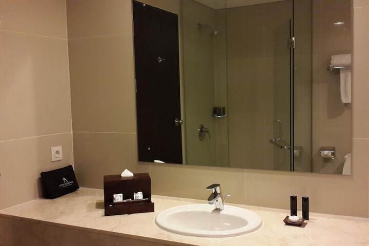Clean Restrooms