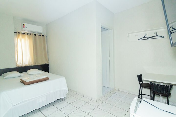 Room 73 of 107