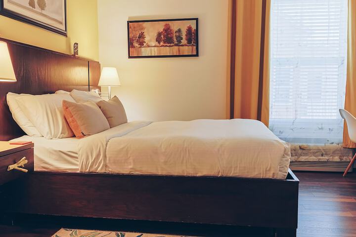 Room 40 of 144