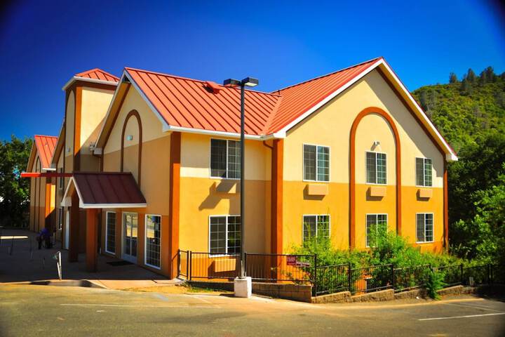 Hotel 67 of 71