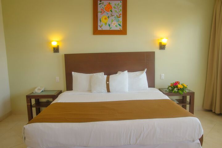 Room 10 of 74