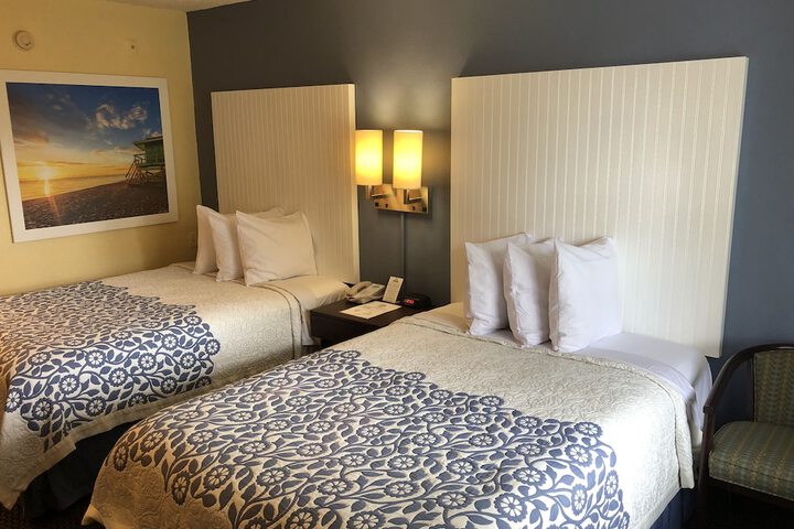 2 Double Beds (2 of 12)