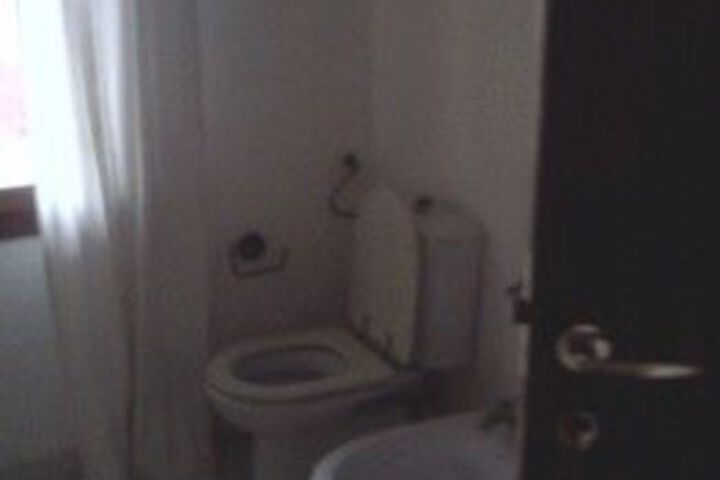 Room 2 of 17