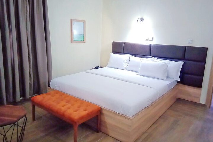 Room 21 of 44