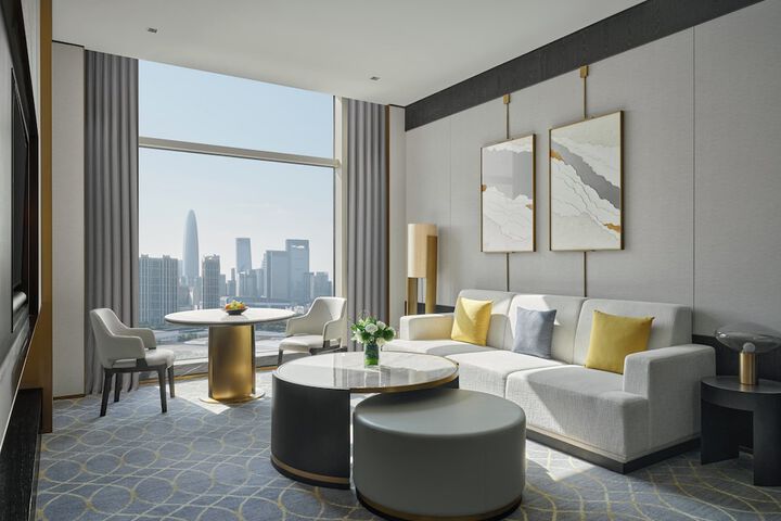 Room 15 of 113